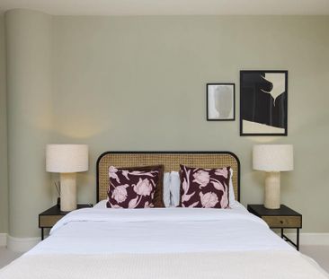 4 bedroom flat to rent - Photo 3