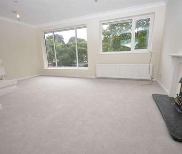 West House Court, Macclesfield, Cheshire, SK10 - Photo 6