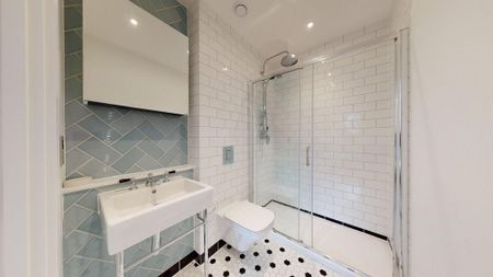 3 bedroom flat to rent - Photo 5