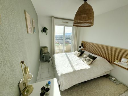 Location Appartement 2 pièces 45m² MANDELIEU LA NAPOULE 06210 - Photo 3