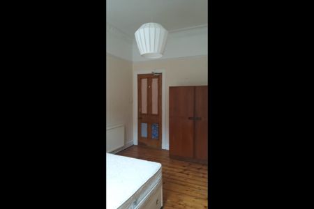 3 Bed Flat, Caird Drive, G11 - Photo 4