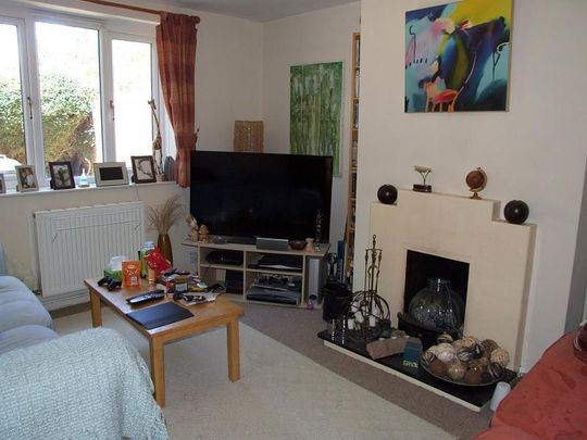 3 bedroom end of terrace house to rent - Photo 1