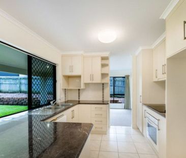 5 Mulcahy Crescent, Eimeo - Photo 1
