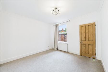 2 bedroom terraced house to rent - Photo 3