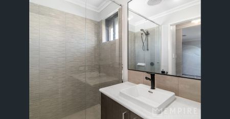 New Family Home in Prime Location! - Photo 5