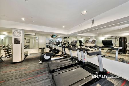 1007/22-40 Wills Street, Melbourne - Photo 2