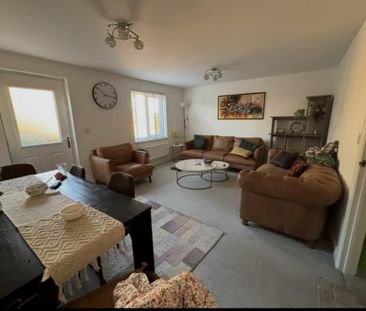 2 bedroom end of terrace house to rent - Photo 5