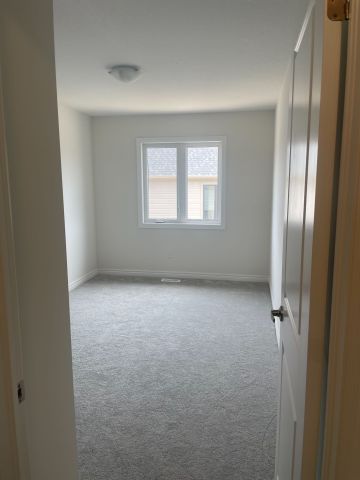 For Lease - 41 Mia Drive, Hamilton, Ontario - Photo 4