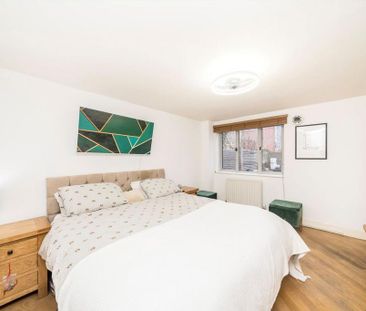 3 bedroom end of terrace house to rent - Photo 3