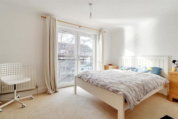 3 bedroom apartment to rent - Photo 1