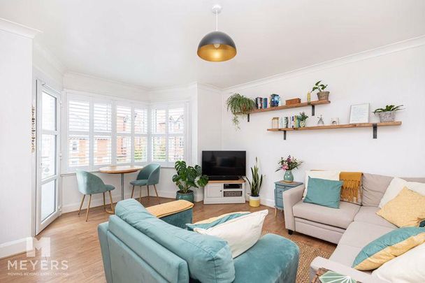 3 bedroom apartment to rent - Photo 1