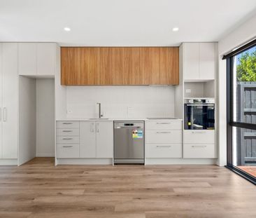 33 Russell Street, Linwood - Photo 5