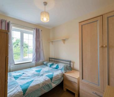 18 Redgrave Close, Heworth - Photo 4