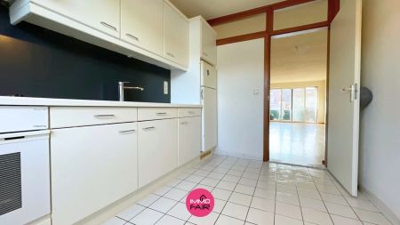 Instapklaar en budgetvriendelijk appartement in hartje Lanaken - Photo 5