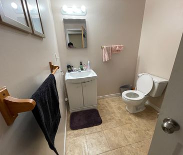 5-64 Woodstone Crescent, Kingston, ON K7M 6K9 - Photo 6