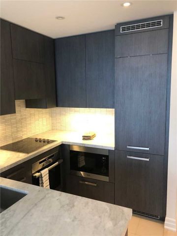 For Lease - 8 The Esplanade Avenue Unit# 5606, Toronto, Ontario - Photo 4