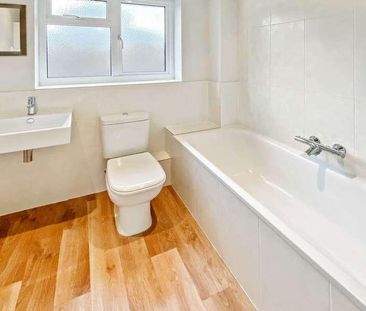 Marshcroft Lane, Tring, HP23 - Photo 4