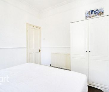 4 bedroom terraced house to rent - Photo 6