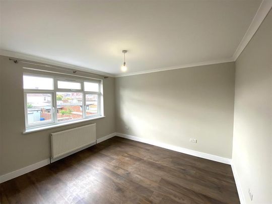 5 bedroom semi-detached house to rent - Photo 1