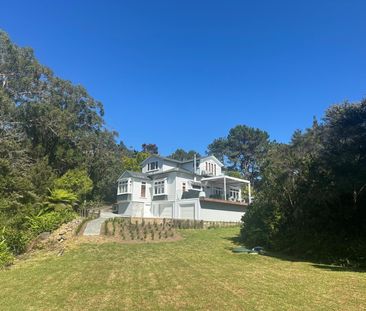 Exquisite 5-Bedroom Manor with Stunning Bush Views in Coatesville - Photo 5