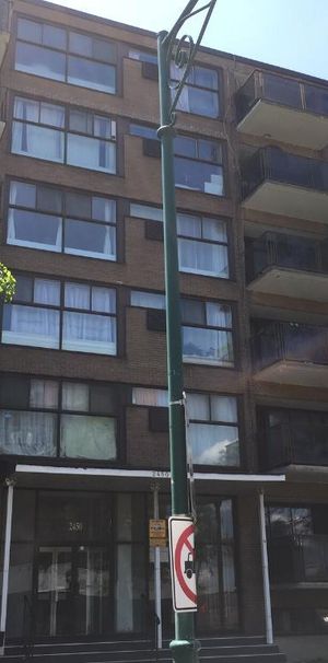 CESSION DE BAIL - Cosy one bedroom appartment in Town of Mount-Royal, the Garden City - Photo 1