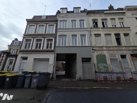 LILLE BIGO DANEL - APPARTEMENT MEUBLE DE TYPE 2 A LOUER AVEC PARKING AERIEN - Photo 2