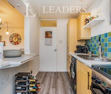 1 bedroom flat to rent - Photo 4