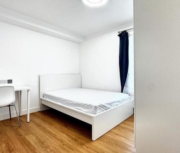 3 bedroom flat to rent - Photo 1