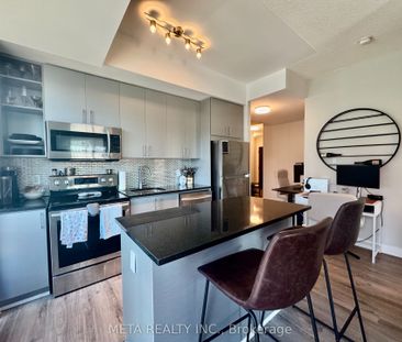 Vu Condos and Lofts , #N506 - Photo 6
