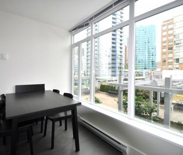Condo in Downtown Vancouver, BC - Photo 1