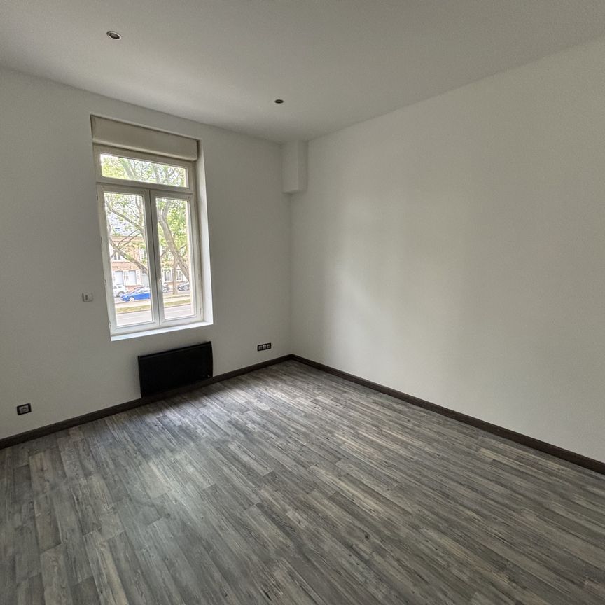 APPARTEMENT T3 NON MEUBLÉ SITUÉ QUARTIER LA HOTOIE / ST ROCH - PARKING - Photo 1