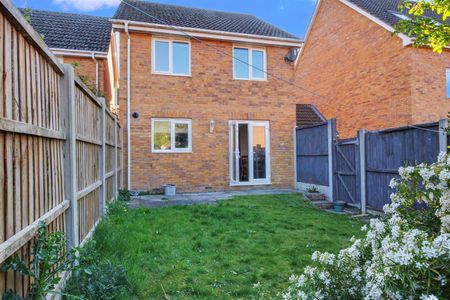 3 Bedroom House to let - Photo 4