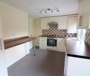 2 Bedroom Park Home To Rent - Photo 3