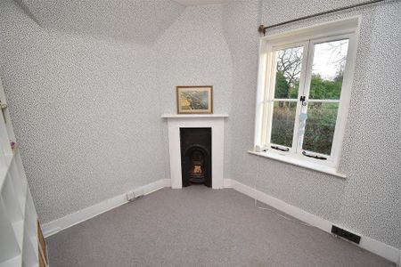 4 bedroom detached house to rent - Photo 5