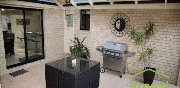 6 Pandorea Way, Valentine, NSW 2280 - Photo 2