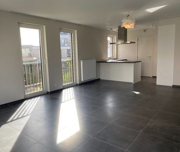 Prachtig appartement met 2 slaapkamers, 2 terrassen en autostaanplaats - Photo 4