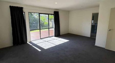 FANTASTIC LOCATION- Upper Harbour Drive - Photo 3