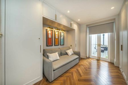 Palace Gardens Terrace, Kensington, W8 - Photo 2