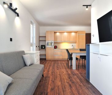 Stylowe mieszkanie 2-pokojowe blisko centrum - Photo 2