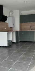 Location Appartement 2 pièces 40m² ST MARTIN D HERES 38400 - Photo 3