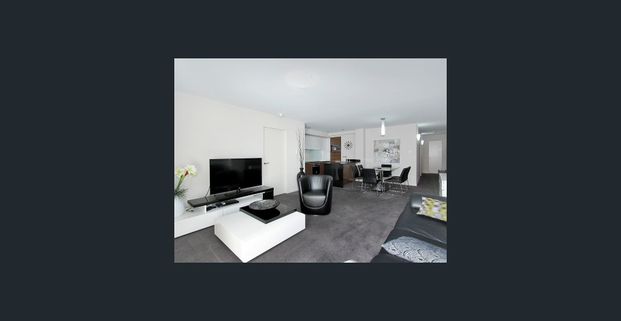 East Perth Luxury Retreat - Photo 1