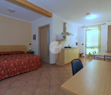 Monolocale in affitto - Photo 3