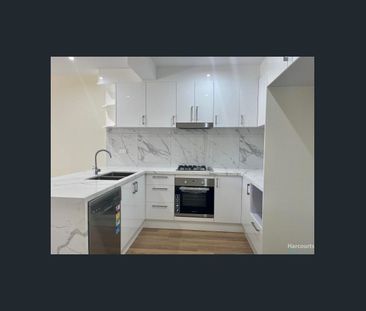 Modern 3-Bedroom Home with Abundant Natural Light - Photo 5