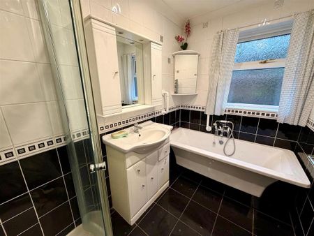 2 bedroom detached bungalow to rent - Photo 4