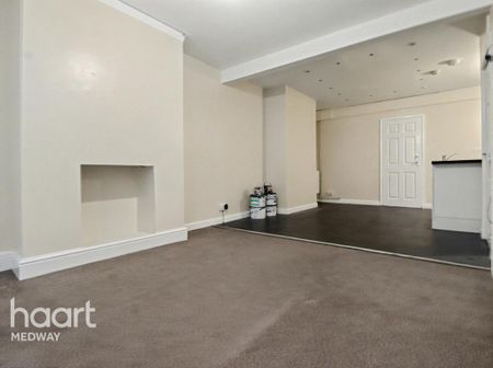 4 bedroom terraced house to rent - Photo 2