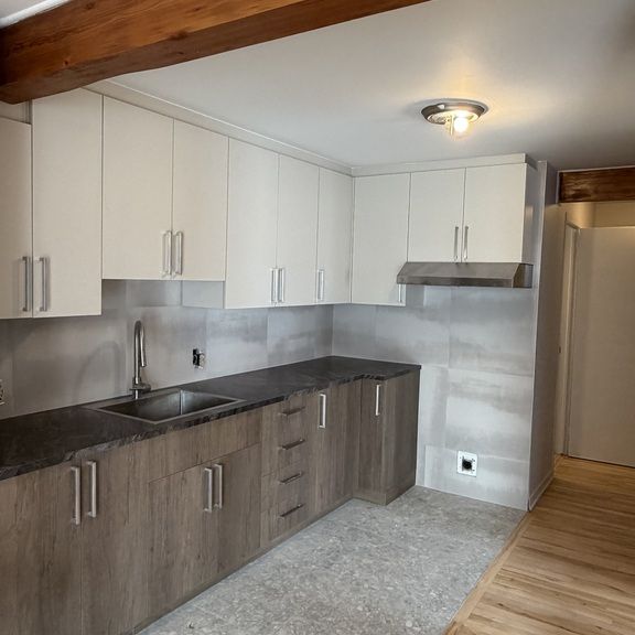 Logement 3 1/2 à Louer - Photo 1