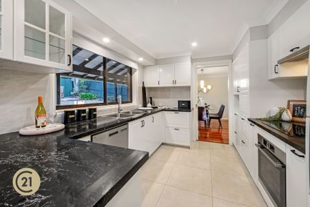 Full of Character in Prime Location &vert; Cths Catchment - Photo 4