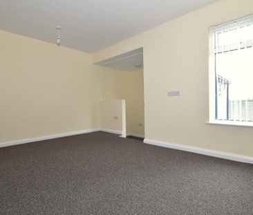 43 Main Street, Kircubbin, BT22 2SR - Photo 3