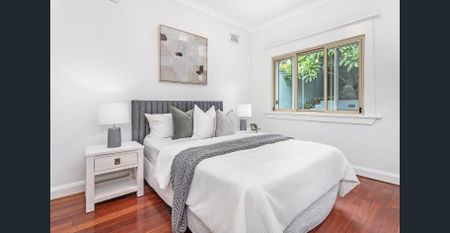 Charming and inspiring family opportunity - Photo 3