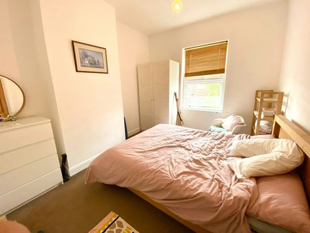 Terraced House to rent on - Photo 4